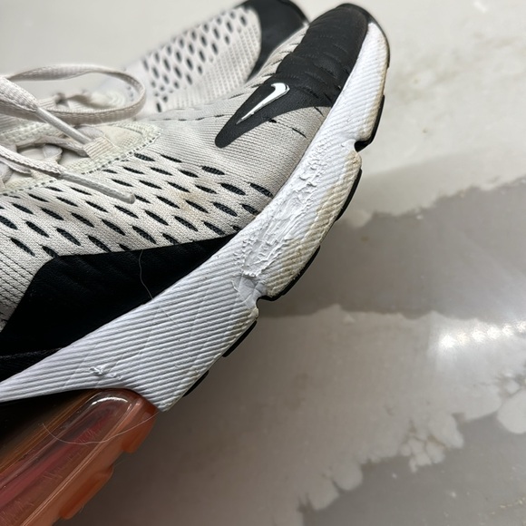 AIRMAX 270/ Donated - Picture 7 of 8